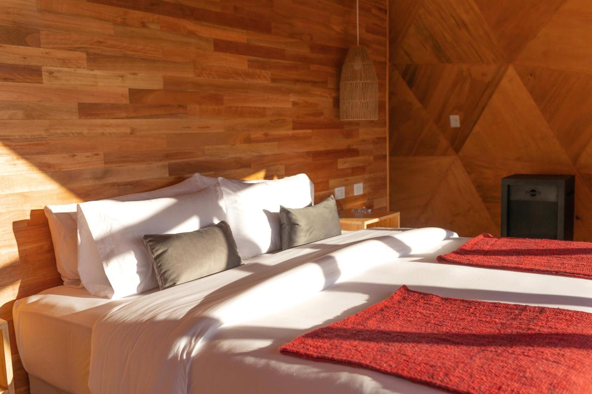 Estancia Patagonia El Calafate - Pristine Luxury Camps Colonia Francisco Perito Moreno Exterior photo